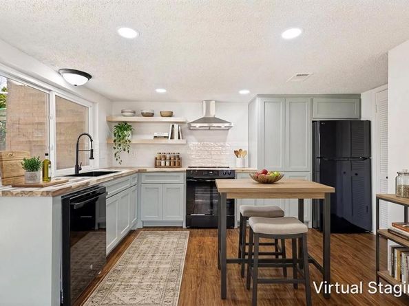 3110  Roundtree Lane , Garland Texas 75044