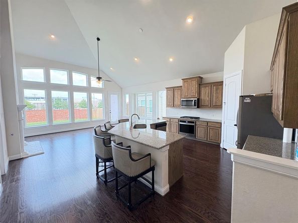 323  Butternut Way , Irving Texas 75063