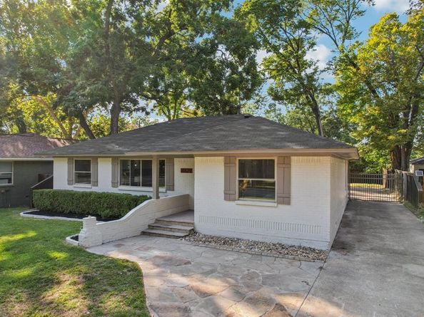 10129  Gateway Lane , Dallas Texas 75218