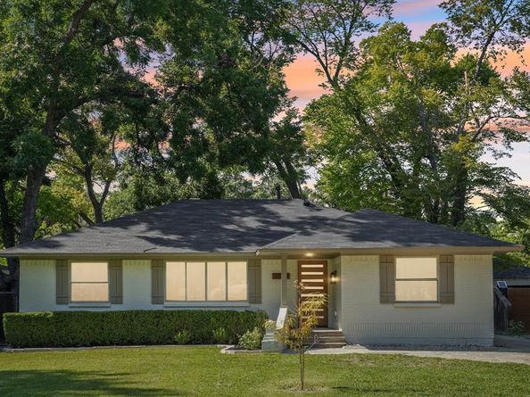 10129  Gateway Lane , Dallas Texas 75218