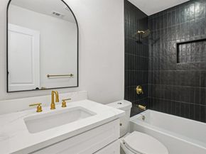 10129  Gateway Lane , Dallas Texas 75218