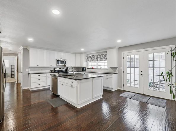 2200  Parkhaven Drive , Plano Texas 75075
