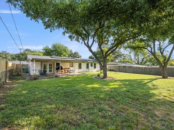 6216  Brentwood Drive , Fort Worth Texas 76112