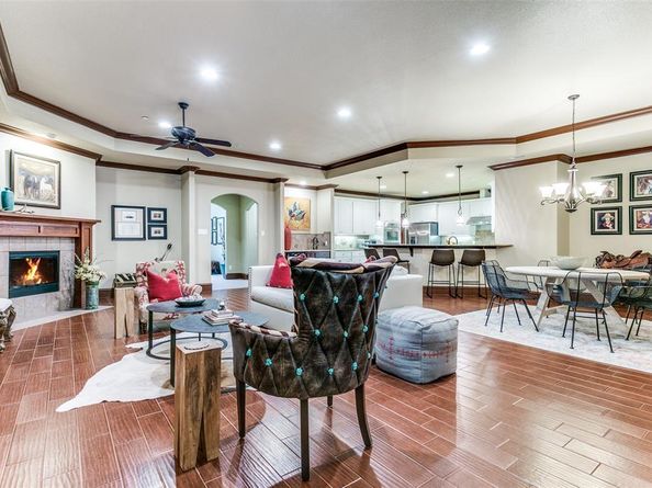 223  Wood Street  201, Grapevine Texas 76051