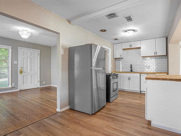 3504  Mission Street , Fort Worth Texas 76109