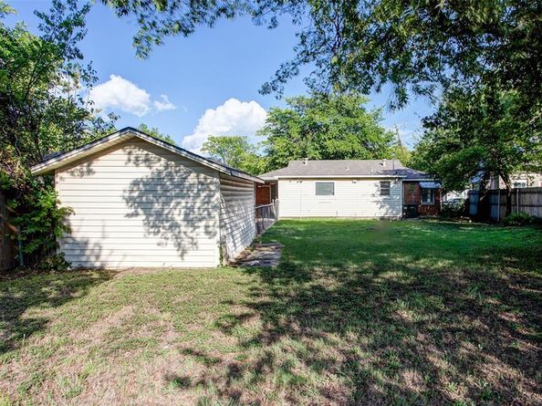 3504  Mission Street , Fort Worth Texas 76109