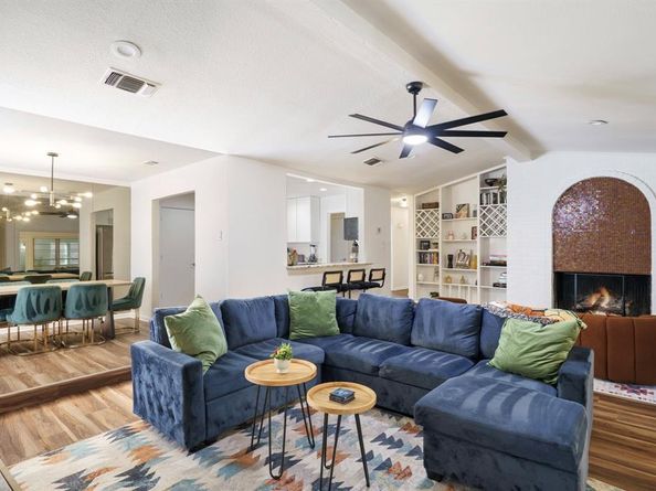 3508  Grande Bulevar  , Irving Texas 75062