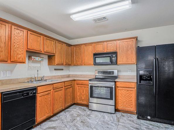 5832  Arena Circle , Fort Worth Texas 76179