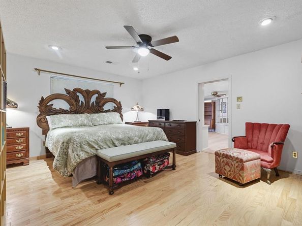 5328  Everglade Road , Dallas Texas 75227
