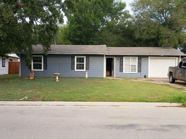 813  Hackamore Street , White Settlement Texas 76108