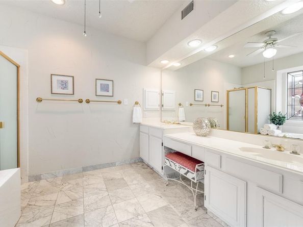 2619  Hidden Ridge Drive , Arlington Texas 76006