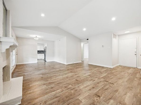 10578  High Hollows Drive  266, Dallas Texas 75230