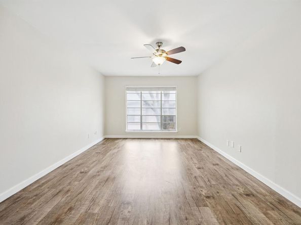10578  High Hollows Drive  266, Dallas Texas 75230