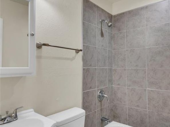 5432  Houghton Avenue , Fort Worth Texas 76107