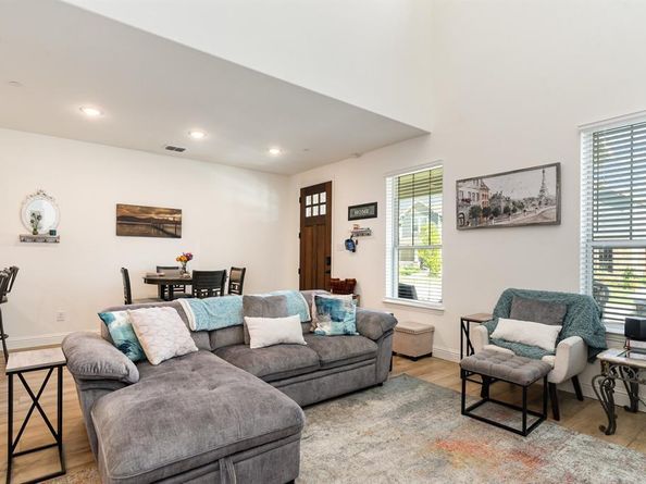 2618  Settlers Place , Garland Texas 75042
