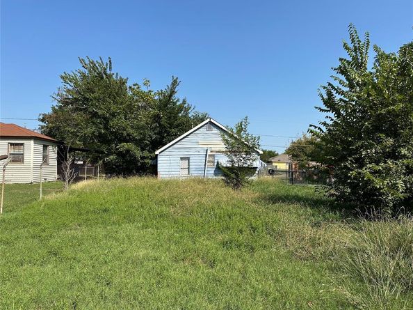 4015  Shadrack Drive , Dallas Texas 75212