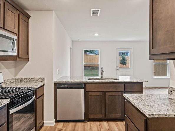 937  Burlington Avenue , Fort Worth Texas 76108