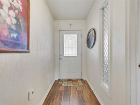 13208  Flagstone Lane , Dallas Texas 75240