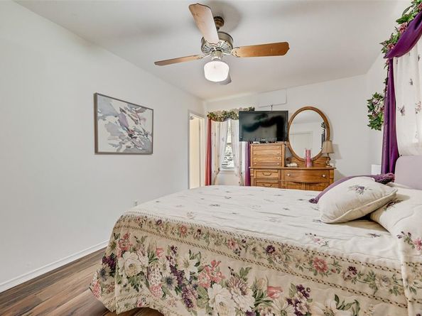 13208  Flagstone Lane , Dallas Texas 75240