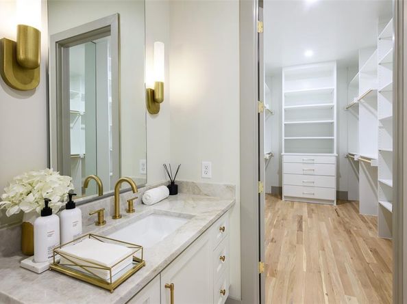 6984  Santa Barbara Drive , Dallas Texas 75214