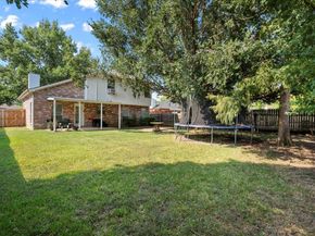2801  Kempton Drive , Arlington Texas 76001