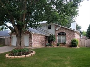 2801  Kempton Drive , Arlington Texas 76001