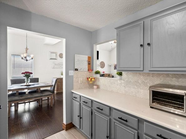 2801  Kempton Drive , Arlington Texas 76001