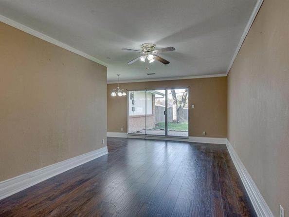 3719  Crestpark Drive , Farmers Branch Texas 75244