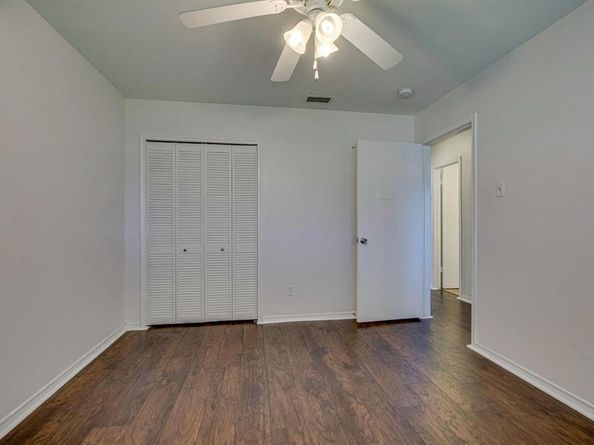 3719  Crestpark Drive , Farmers Branch Texas 75244