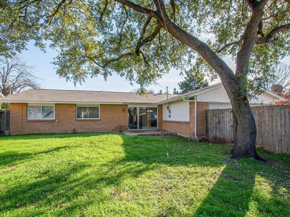 3719  Crestpark Drive , Farmers Branch Texas 75244