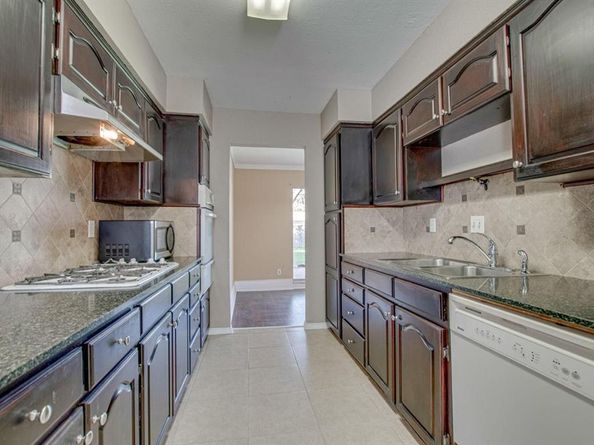3719  Crestpark Drive , Farmers Branch Texas 75244