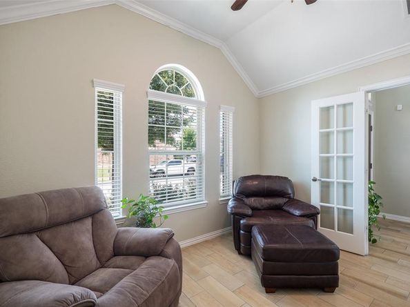 545  Salida Road , Fort Worth Texas 76052