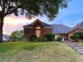 9334  Highedge Circle , Dallas Texas 75238