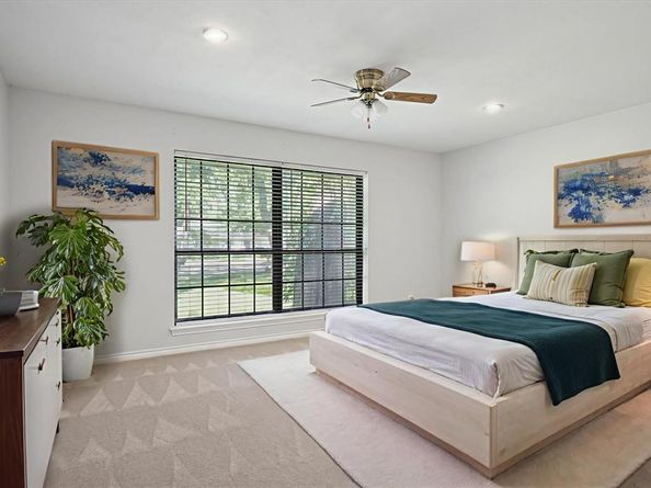300  Inner Circle , Irving Texas 75060