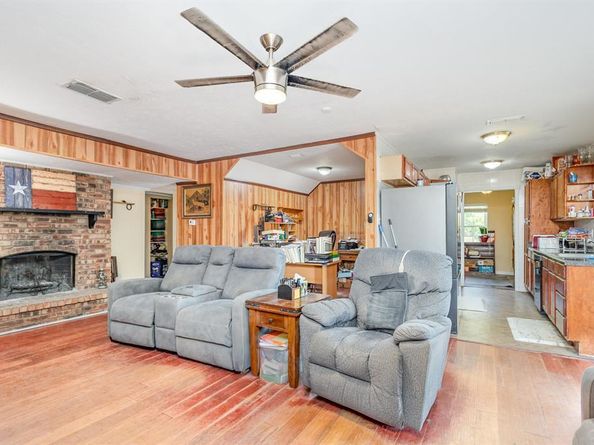 1813  Abilene Court , Grand Prairie Texas 75052