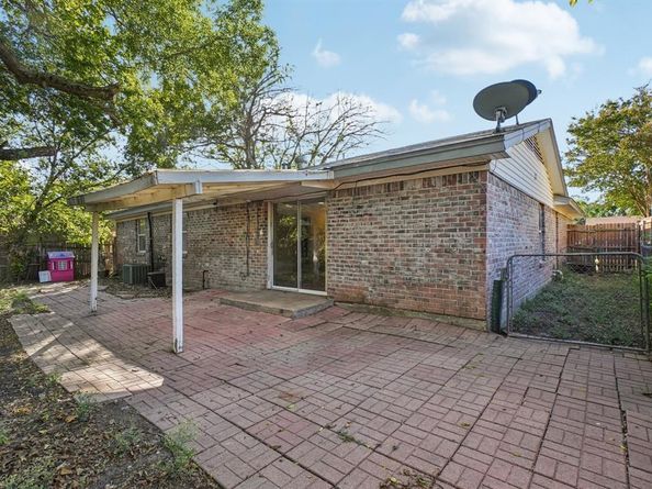 717  Eastern Star Drive , Garland Texas 75040