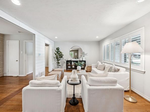 7322  Wild Valley Drive , Dallas Texas 75231