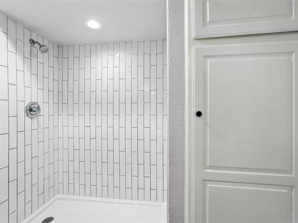 9803  Smokefeather Lane , Dallas Texas 75243