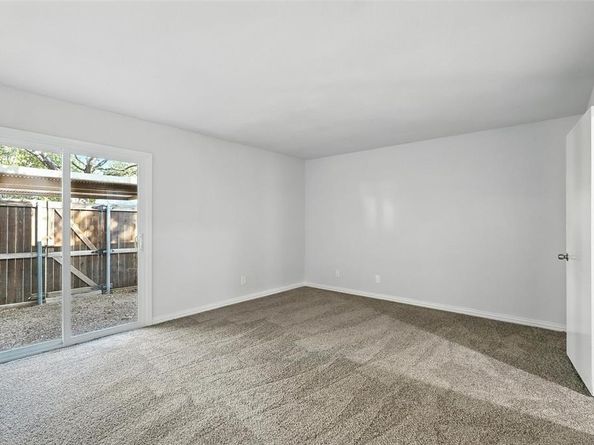 9803  Smokefeather Lane , Dallas Texas 75243