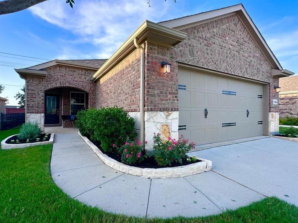 1884  Marsh Point Drive , Frisco Texas 75036