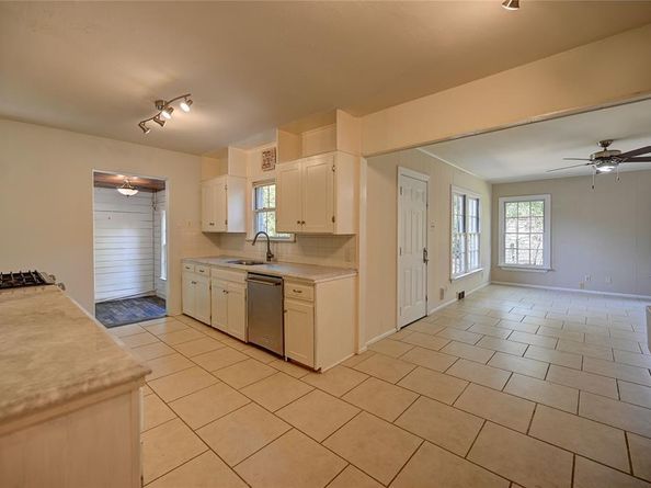 9614  El Patio Drive , Dallas Texas 75218