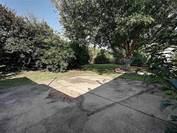 9614  El Patio Drive , Dallas Texas 75218