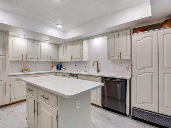 950  Shady Cove Place , DeSoto Texas 75115