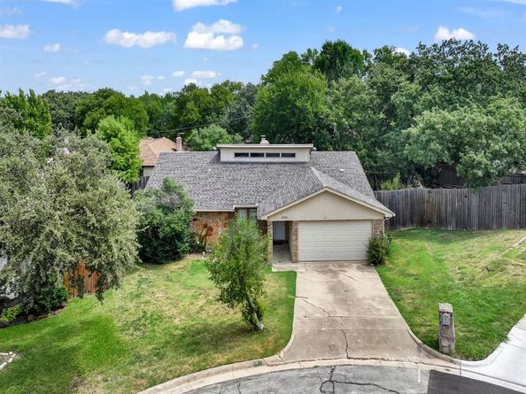 8209  Spruce Court , North Richland Hills Texas 76182