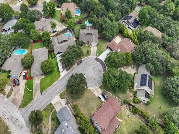 8209  Spruce Court , North Richland Hills Texas 76182