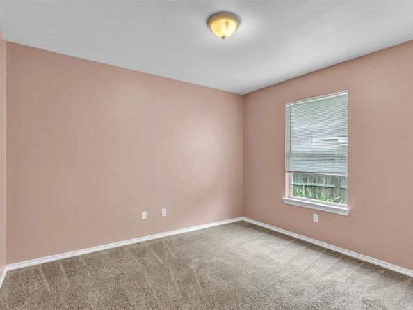 2933  Curvilinear Court , Dallas Texas 75227