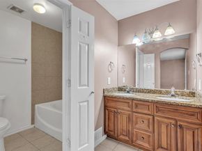 2933  Curvilinear Court , Dallas Texas 75227