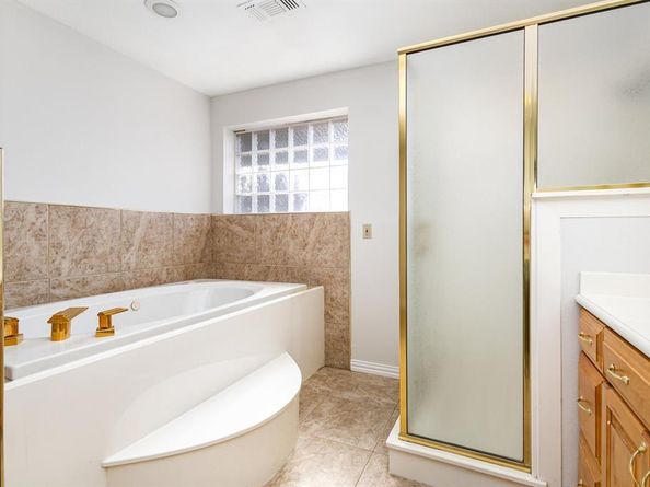 11108  Manorview Circle , Dallas Texas 75228