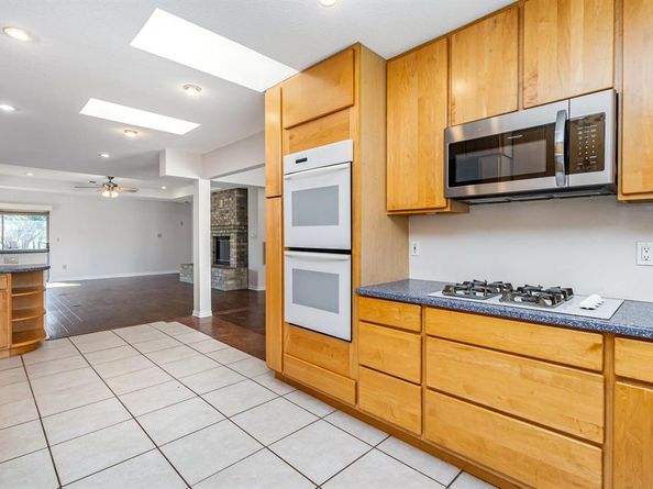 11108  Manorview Circle , Dallas Texas 75228