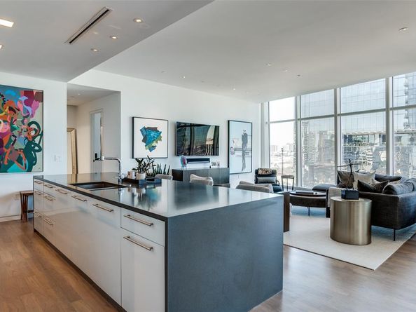 1918  Olive Street  1002, Dallas Texas 75201